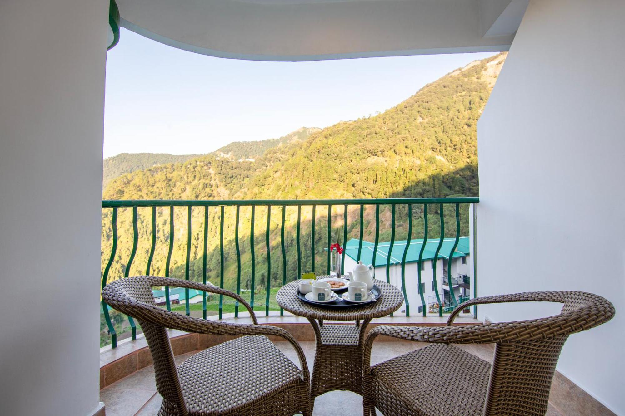Sterling Nainital Hotel Ngoại thất bức ảnh