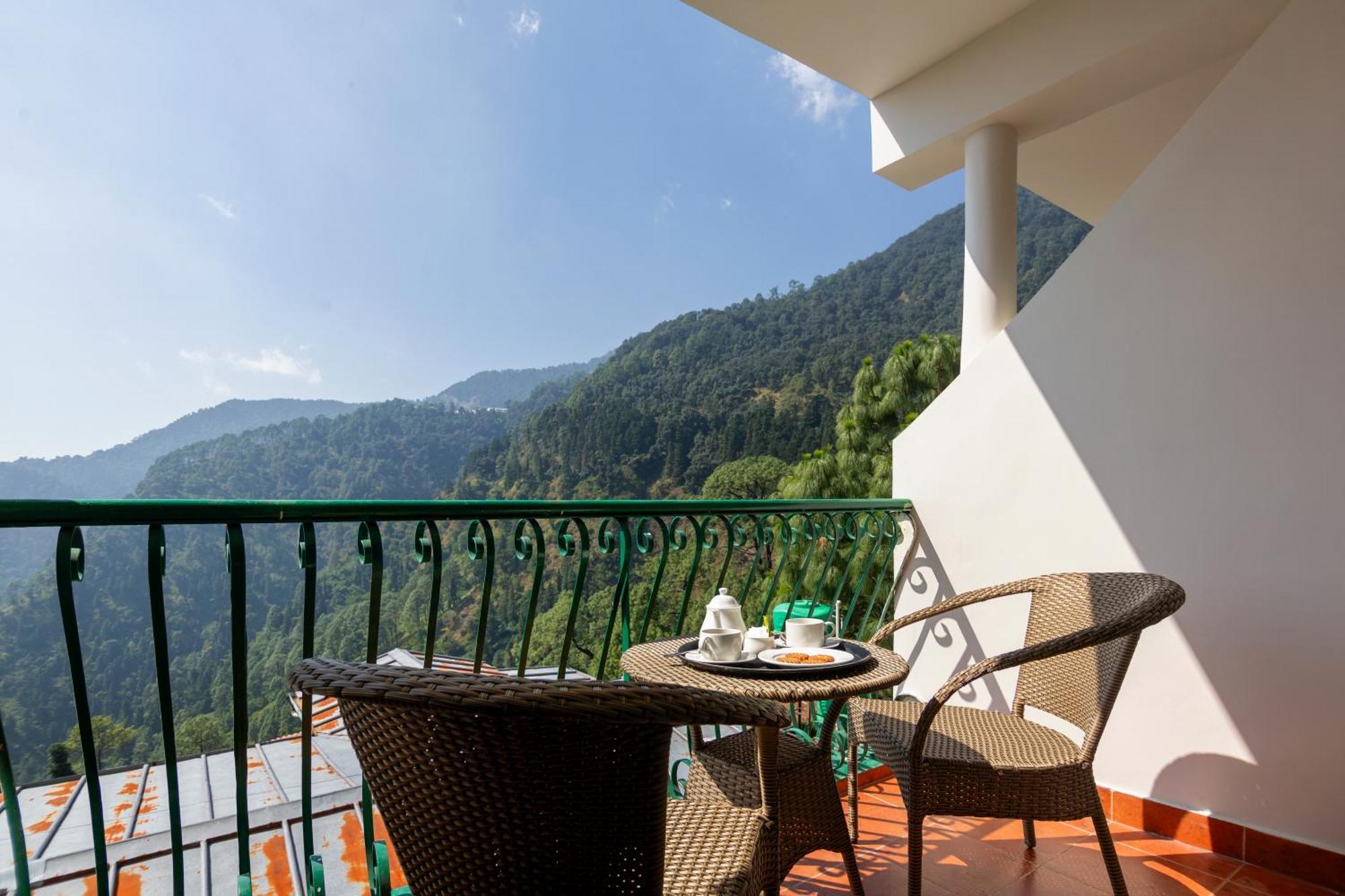 Sterling Nainital Hotel Ngoại thất bức ảnh